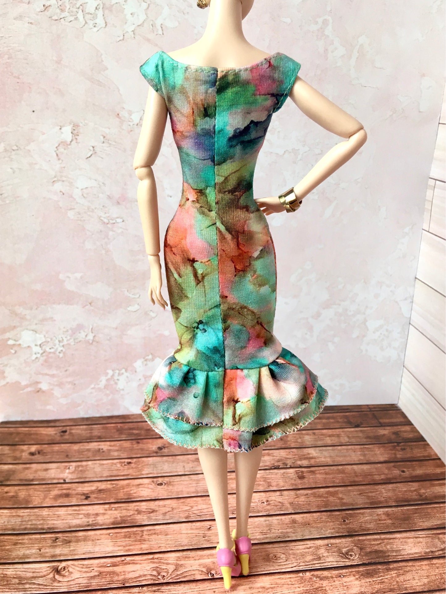 BQ-LARA – Floral Midi Dress with Mermaid Hem for 12" 1/6 Scale Fashion Dolls - www.bouutique.com