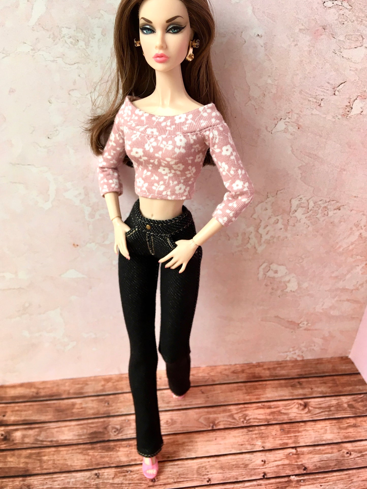 BQ-LUNIA – Off Shoulder Top with Flower Print for 12" Fashion Dolls - www.bouutiue.com