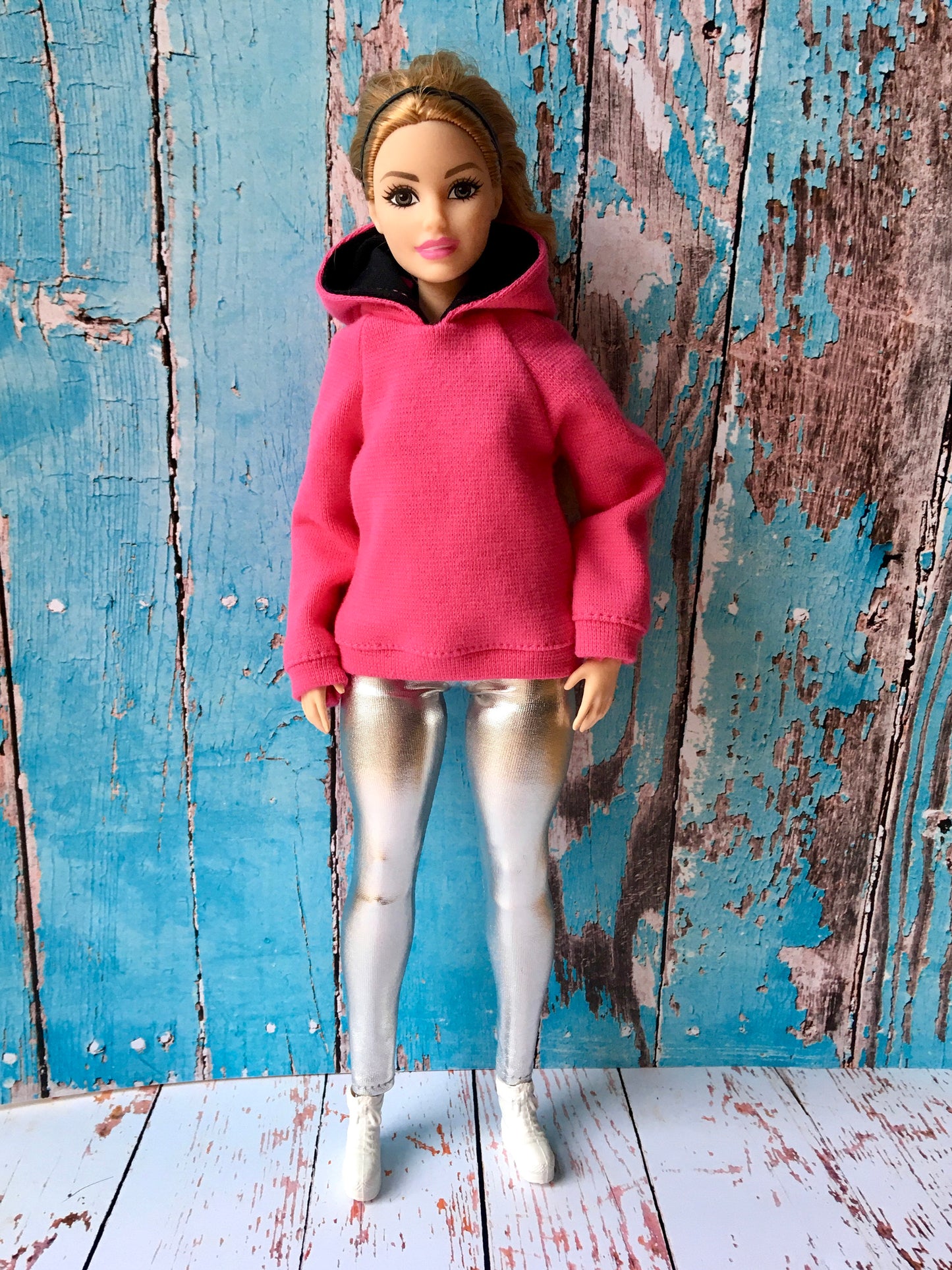 BQ-SOLID – Basic Hoodie for 11" 1/6 Scale Curvy Fashion Dolls (Multiple Colors)