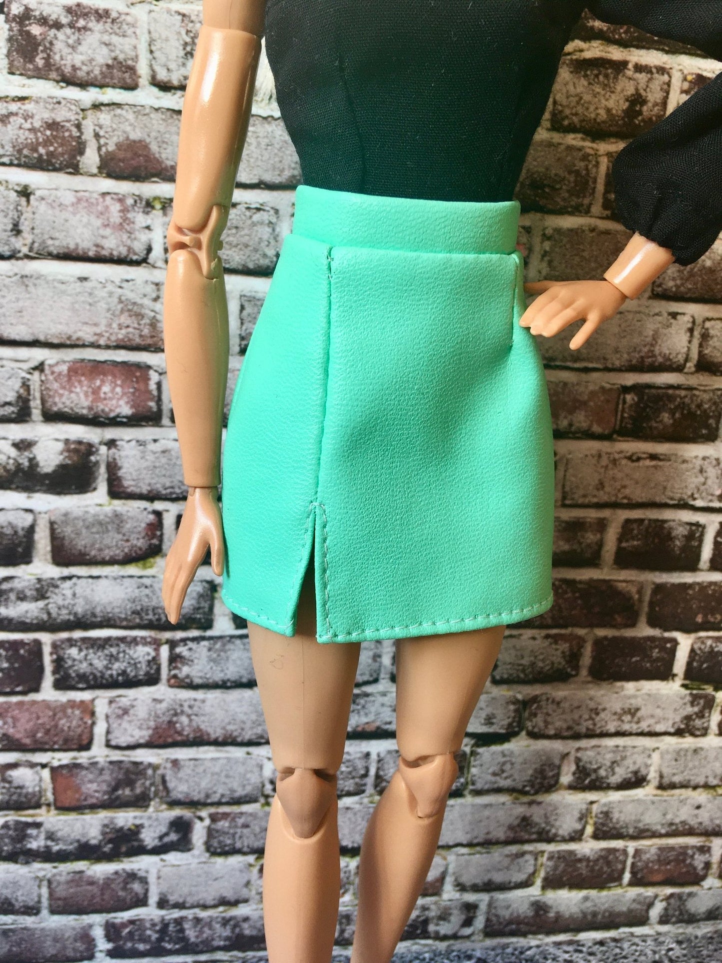 Shore Faux Leather Front Split Skirt for Doll 1/6-scale, 11.5 Inch - Bouutique.com