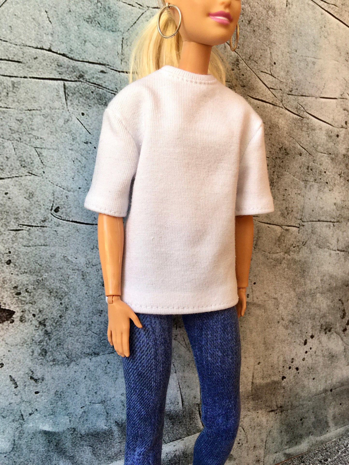 www.bouutique.com - Flowy Short Sleeve Oversized T-shirt for Dolls 11.5 Inch