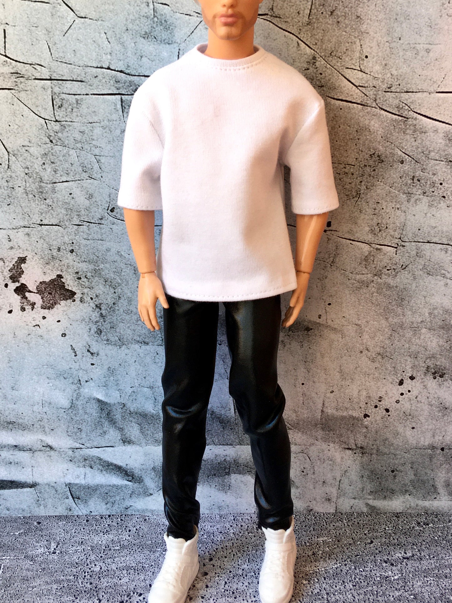 www.bouutique.com - Flowy Short Sleeve Oversized T-shirt for Ken Dolls 12 Inch