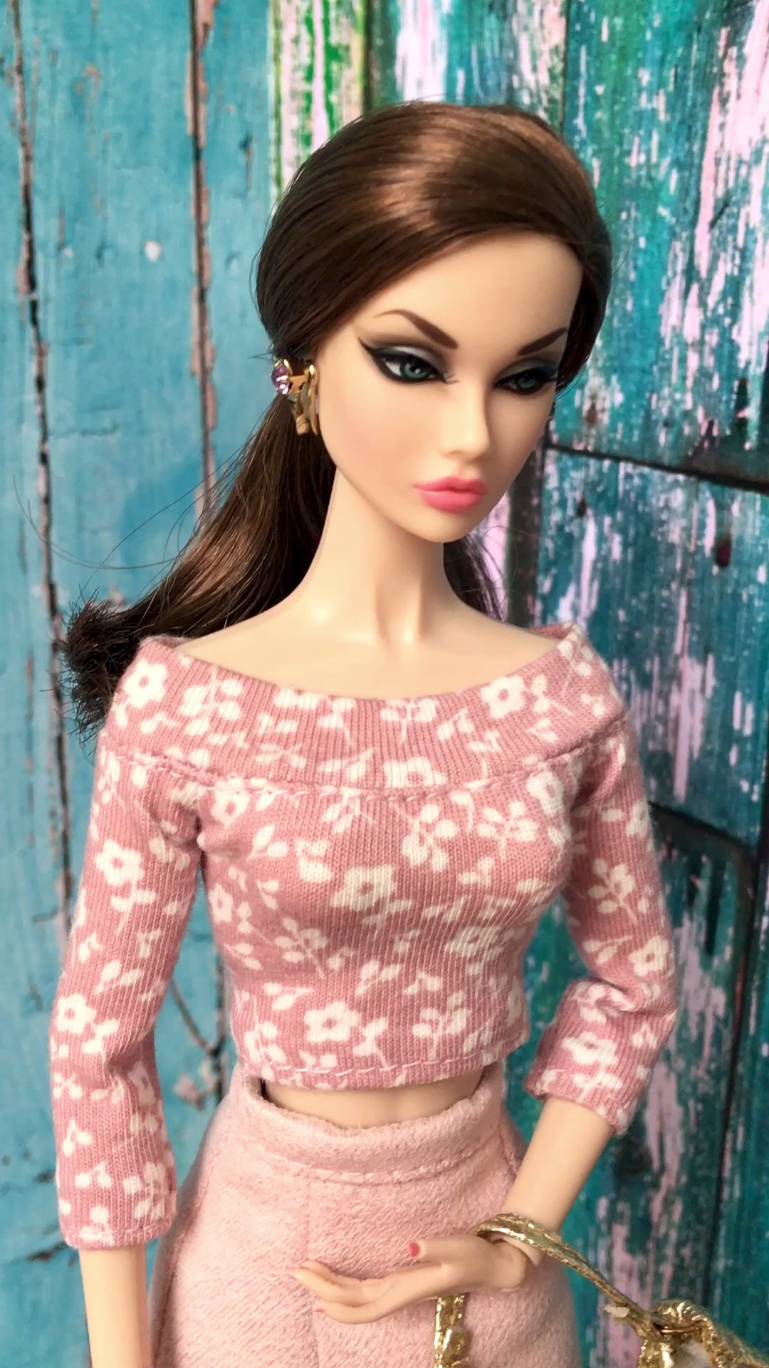 BQ-LUNIA – Off Shoulder Top with Flower Print for 12" Fashion Dolls - www.bouutiue.com