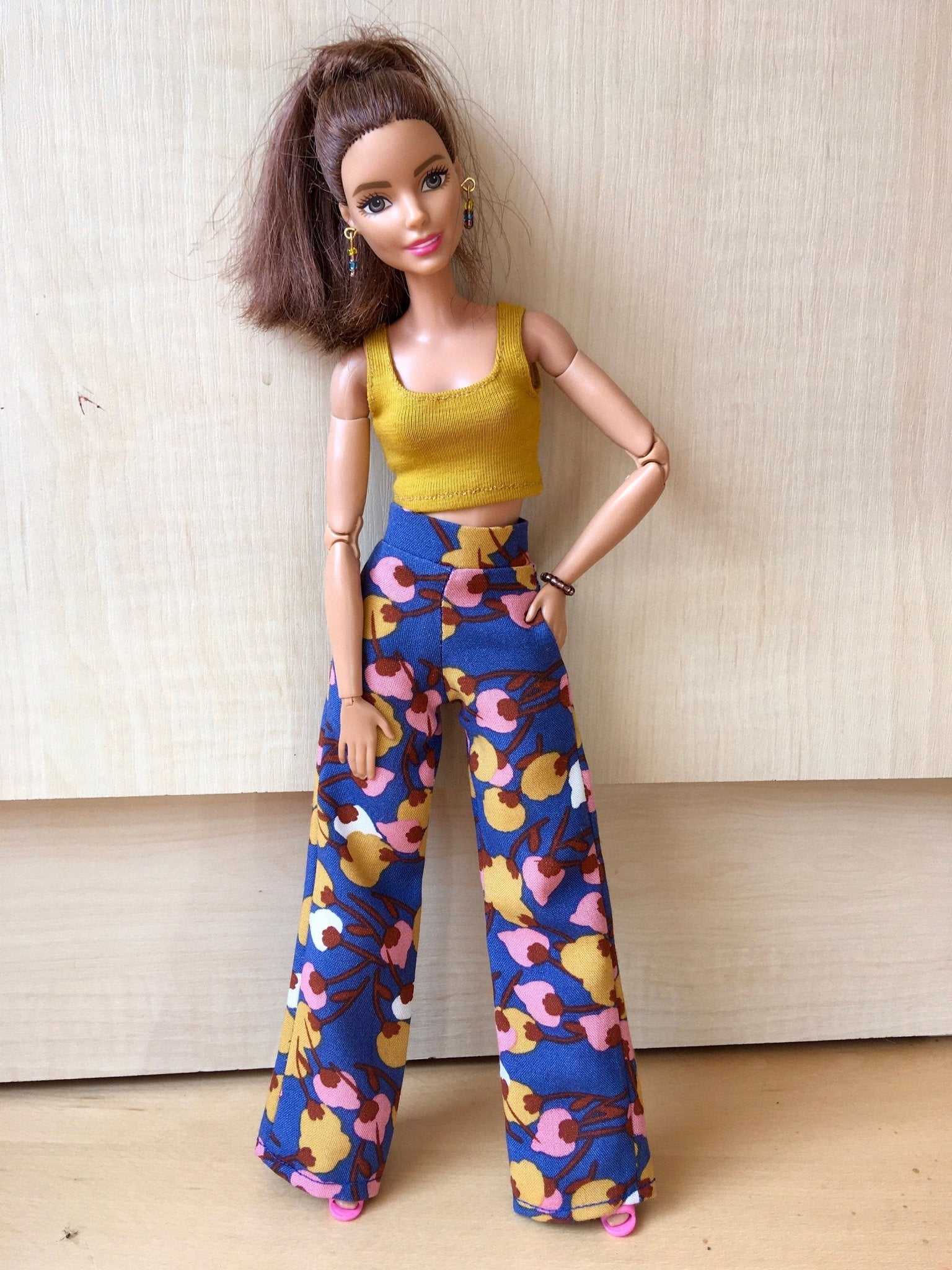 Power Crop Tank Top for Dolls 1/6-scale, 11.5 Inch, many colors - Bouutique.com