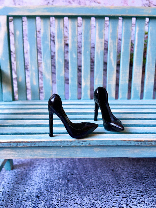 Classic Toe Black Pumps High Heels for Integrity Toys Doll - Bouutique.com
