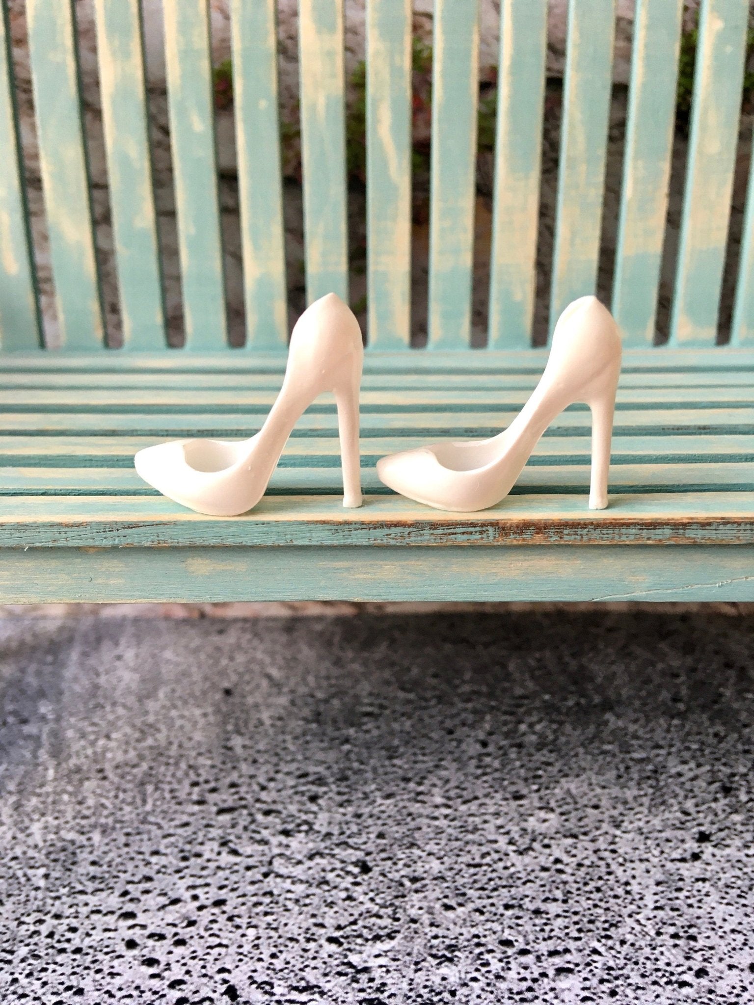 Classic Toe Pumps High Heels in white color for Integrity Toys Doll - Bouutique.com