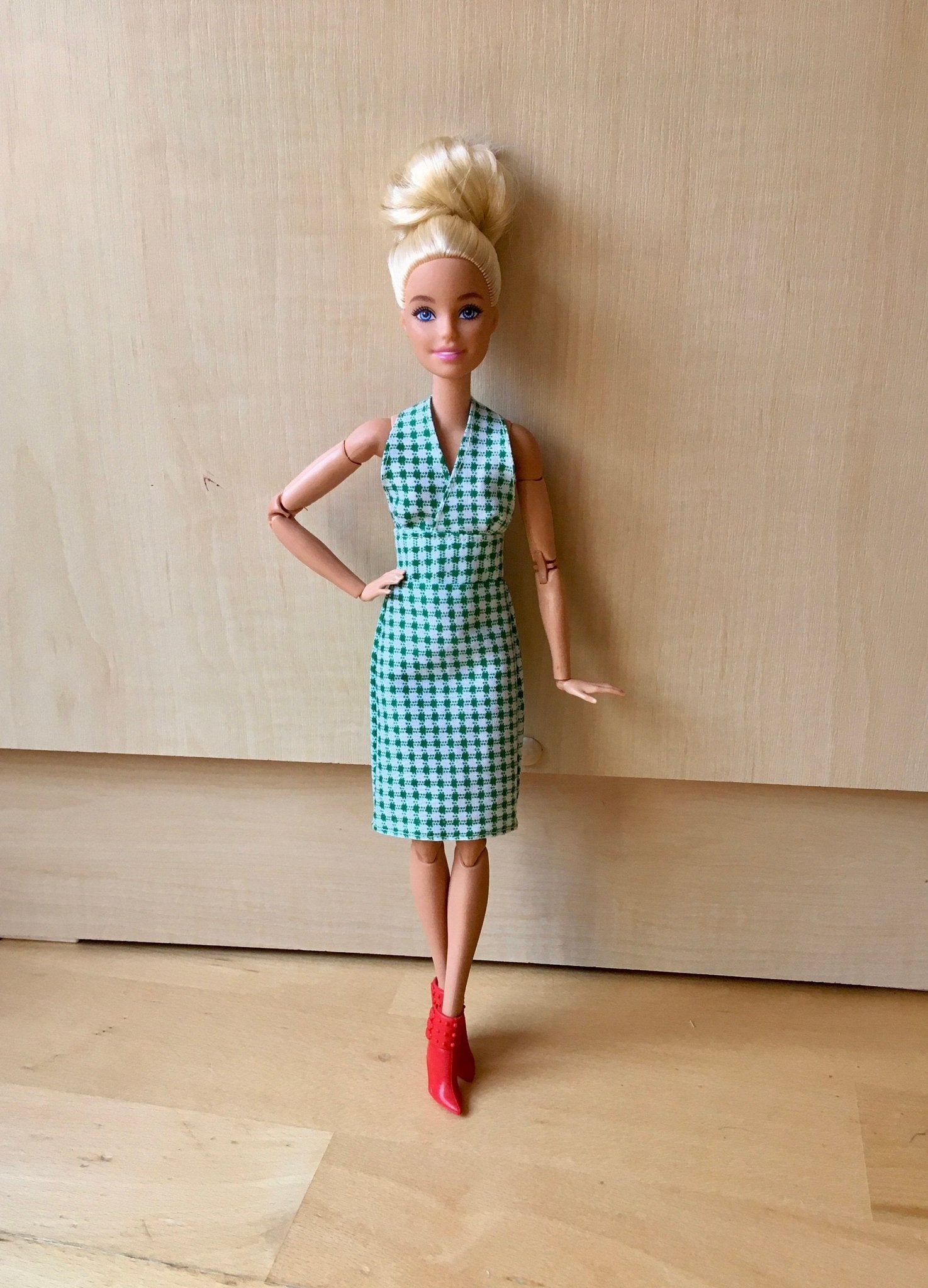Sunrise Colorful Halter Dress for Doll 1/6-scale, 11.5 Inch, many colors - Bouutique.com