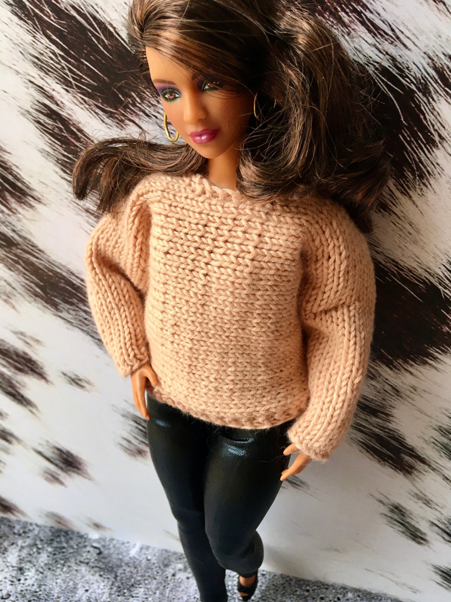 Knit Bat Sleeve Sweater for Curvy Doll 1/6-scale | Knitted Doll Clothes - in 3 colors - Bouutique.com