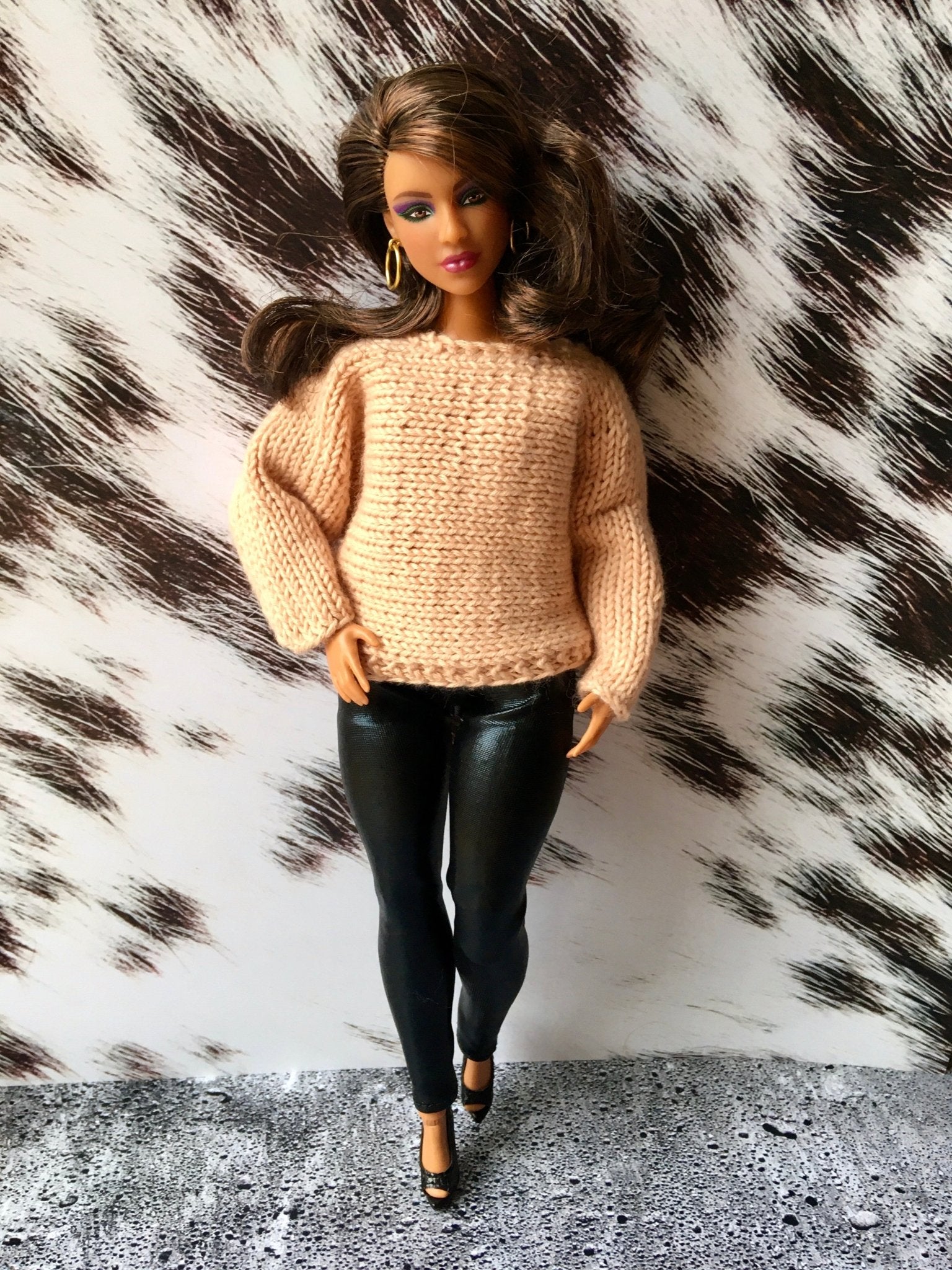 Knit Bat Sleeve Sweater for Curvy Doll 1/6-scale | Knitted Doll Clothes - in 3 colors - Bouutique.com