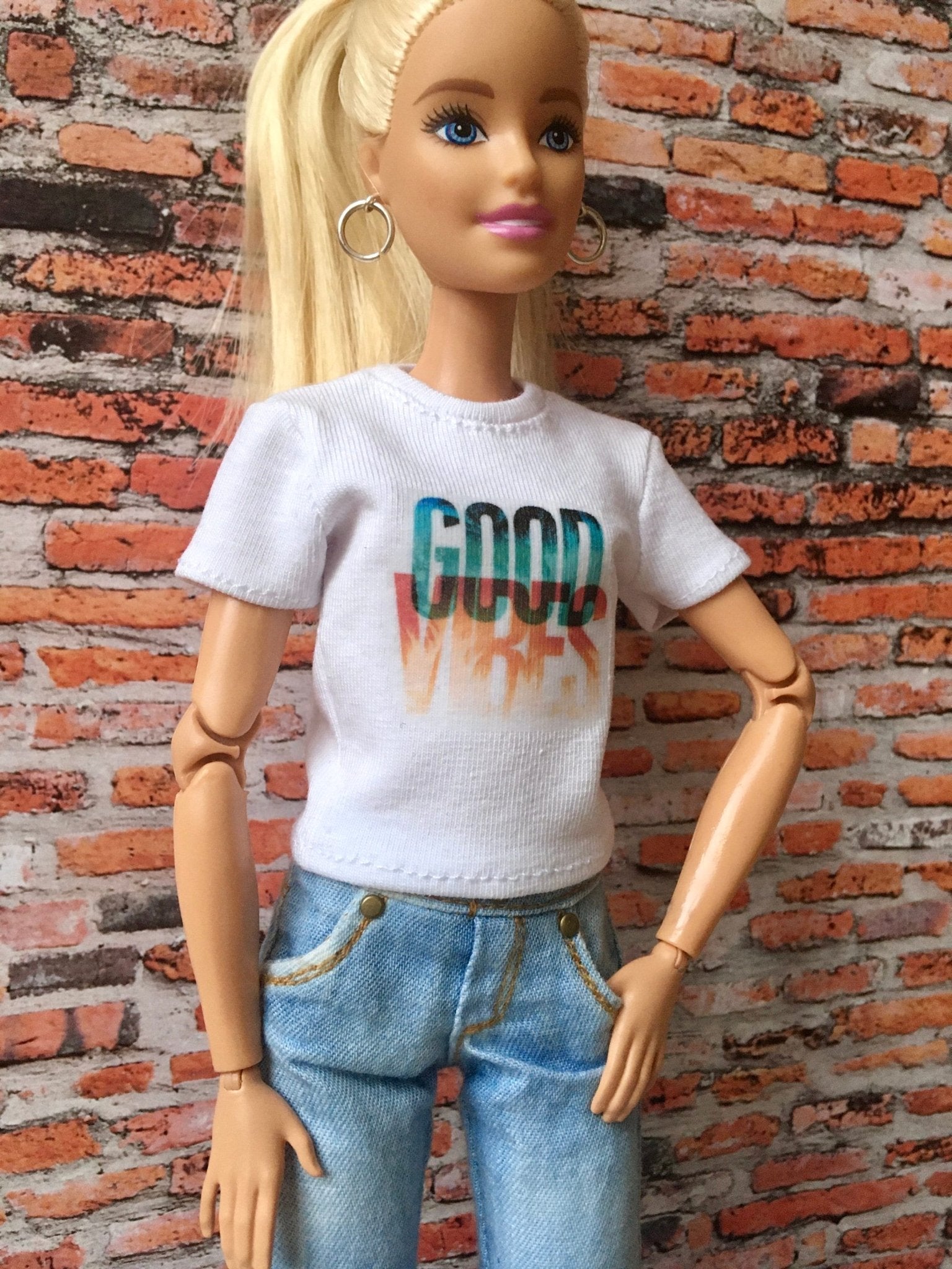 Vital Print T-shirt "good vibes" Design for Doll 1/6-scale, 11.5 Inch - Bouutique.com